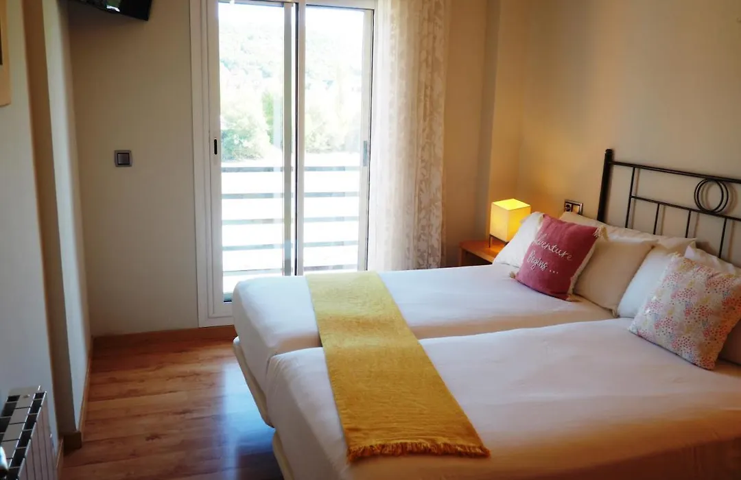 Apartamento Ainsa Pirineo-1